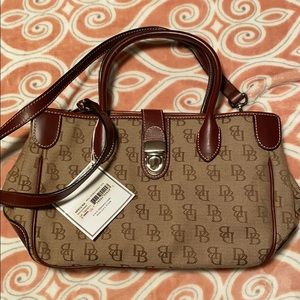 Dooney and bourke purse